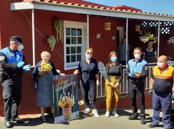 Doña Angelita 👵🏼, aridanense en su 104 cumpleaños 🎂: "Disfruten de lo mejor de la vida" 👏🏼👏🏼