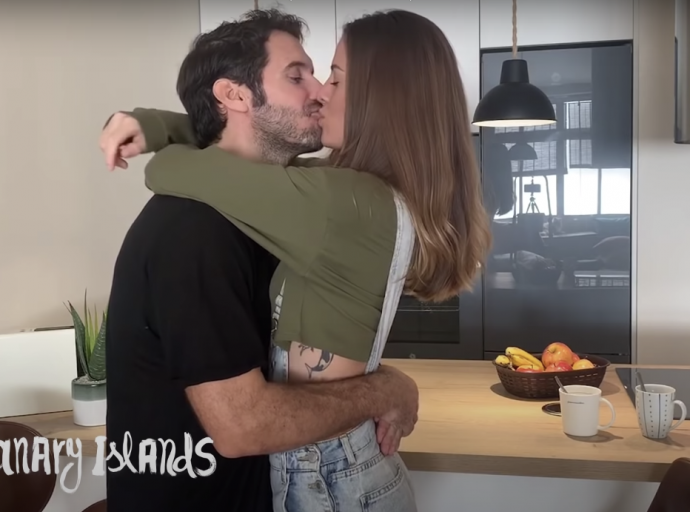 Famosos y apasionados: más de 100 besos 😘 alrededor del mundo 🌍 contra la pandemia, en el nuevo videoclip de Residente 🎬🎶