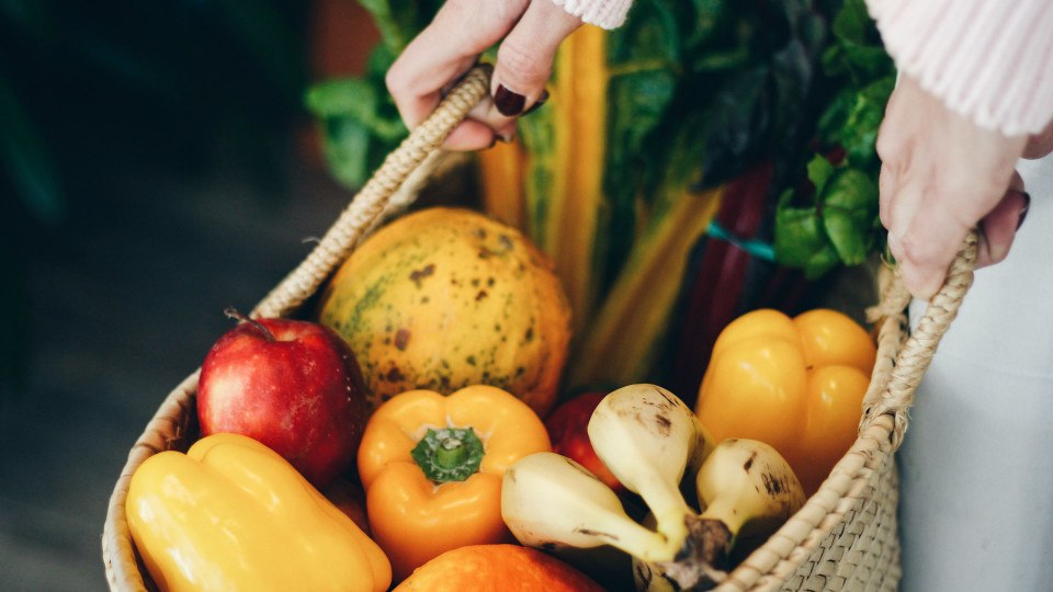 Vanoostende apuesta por el consumo de 🥬🥔 productos ecológicos en los 🍲 comedores públicos de Canarias 🇮🇨