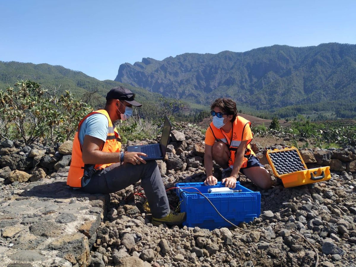 Los ‘vigilantes’👩‍💻🔬 de los volcanes 🌋