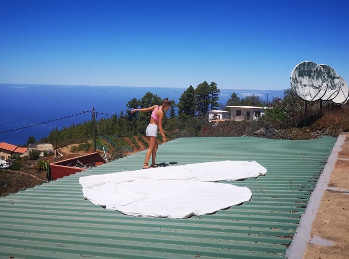 El gran CORAZÓN 🤍 BLANCO de Ainhoa 🙏 en el que cabe todo el agradecimiento de los palmeros 🚁🛩