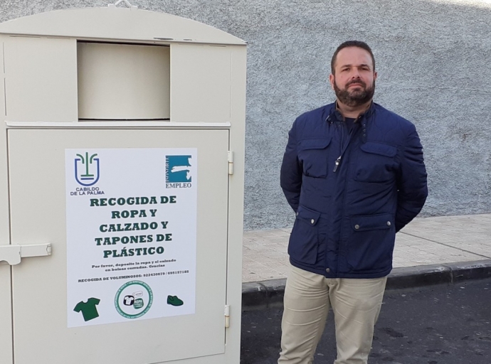 Los Llanos suma ya 13 contenedores 🚮 para recogida de ropa 👖 y calzado 👡