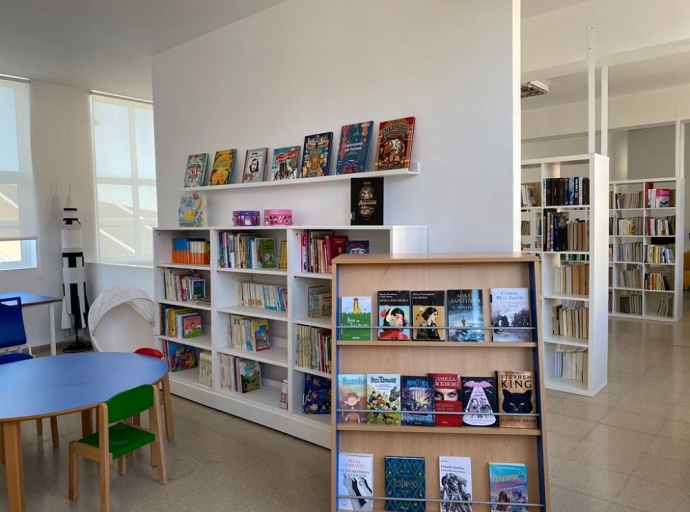 Fuencaliente🌋 ya tiene 'vínculo directo' 🤗 con la lectura gracias a su nueva 📚 biblioteca municipal