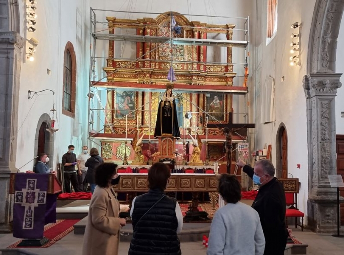 Restauran 🚧⚒ el retablo mayor de la Iglesia de San Francisco⛪ datado en 1717