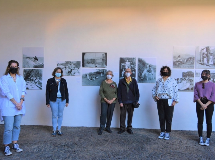 La 👩 mujer en 30 fotografías 📸 que cobran vida en el Museo Insular