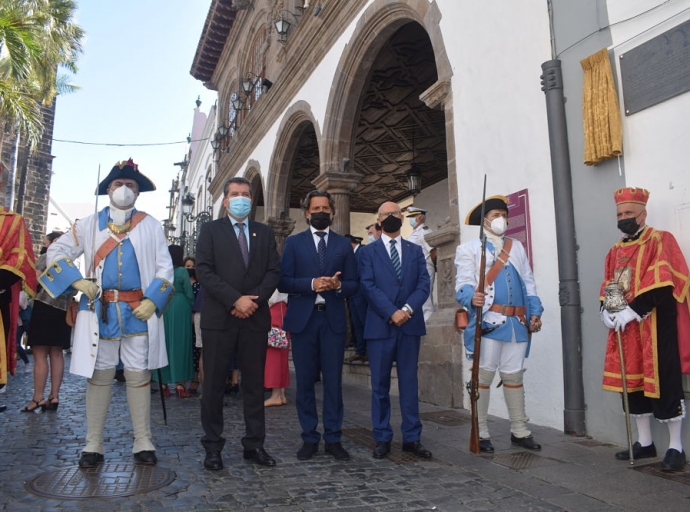 La capital homenajea 👏 a Anselmo Pérez de Brito, 🙍‍♂️abogado en la causa contra los Regidores Perpetuos