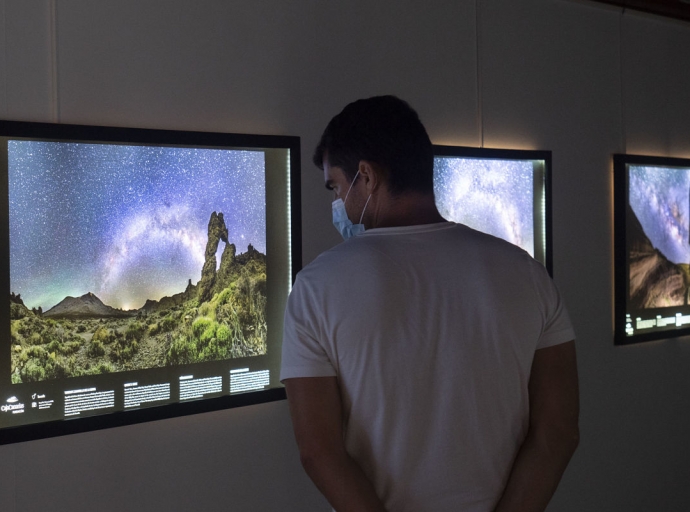 'Cosmoislas'🌌; la ventana expositiva al Universo🌟🪐 que se abre en la capital palmera