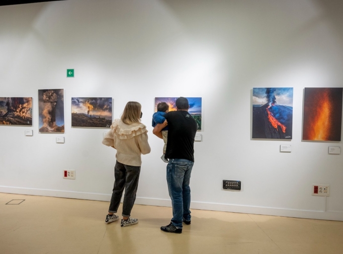 Los fotógrafos 📸 recaudan 12.000€ en 12 días para los afectados por el volcán  🌋 