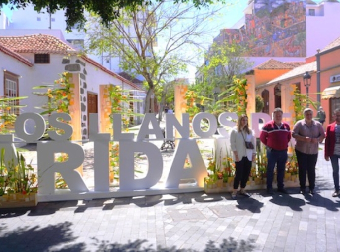 Las esculturas florales del 🌷‘El Valle de las Flores’🌼 ya se pueden disfrutar por las calles de Los Llanos😀