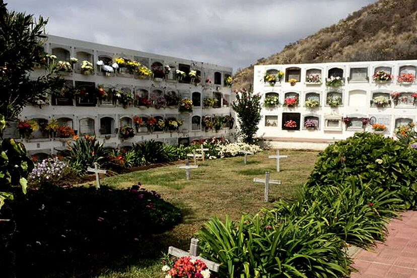 Una segunda vida 🔁 para el cementerio que arrasó el volcán 🌋