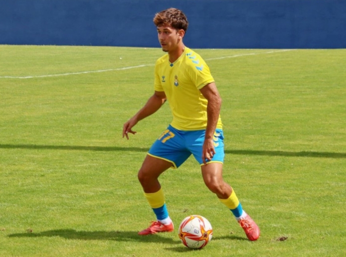 El palmero Gabriel Felipe⚽ debuta con la UD Las Palmas en la Copa del Rey🏆 